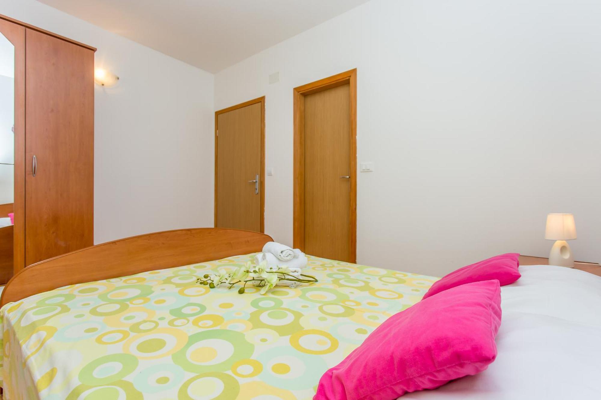 Apartments Grepo Sljeme Makarska Rom bilde